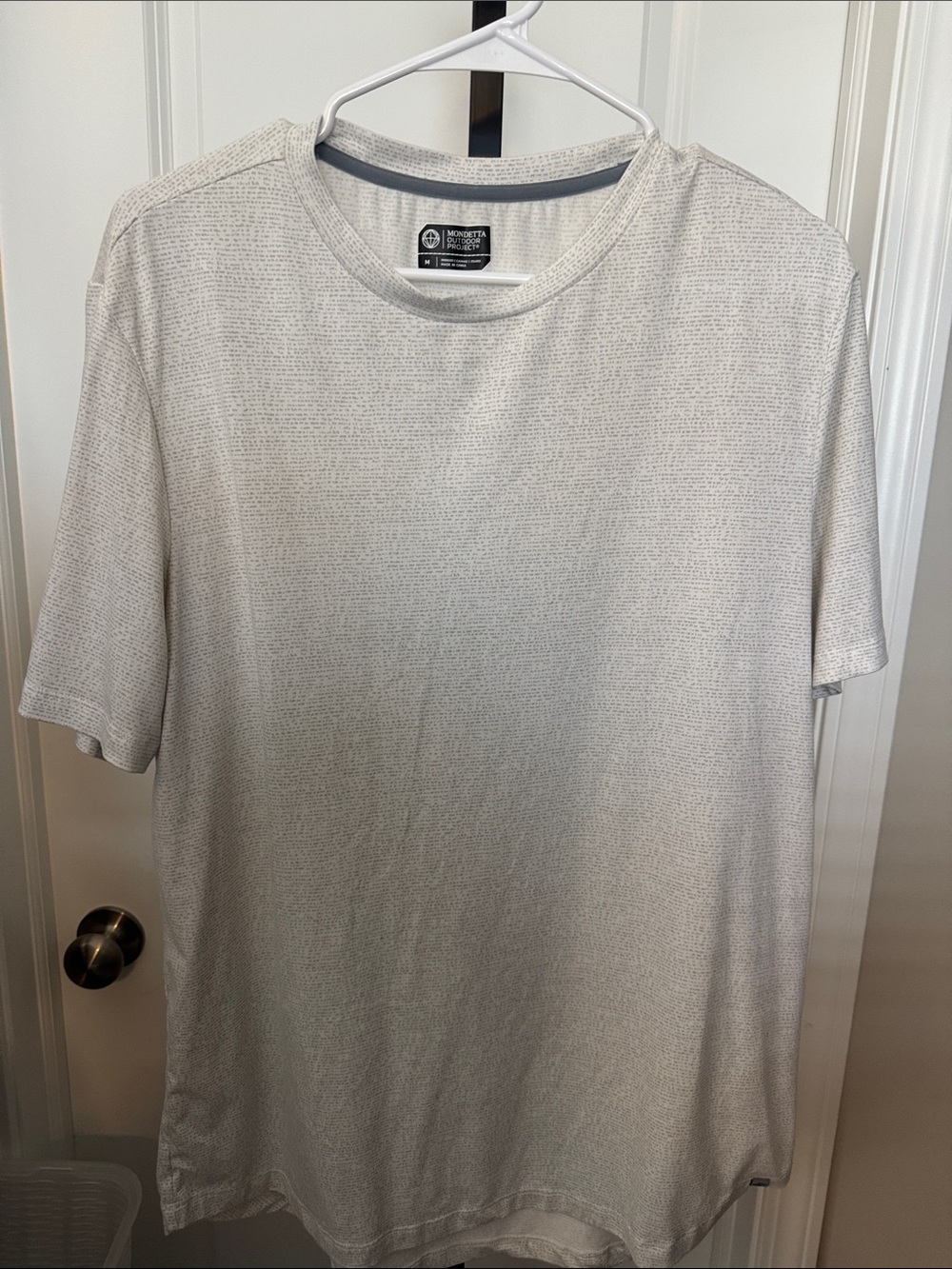 Mondetta Men's Short Sleeve Crew Tee in Light Gray